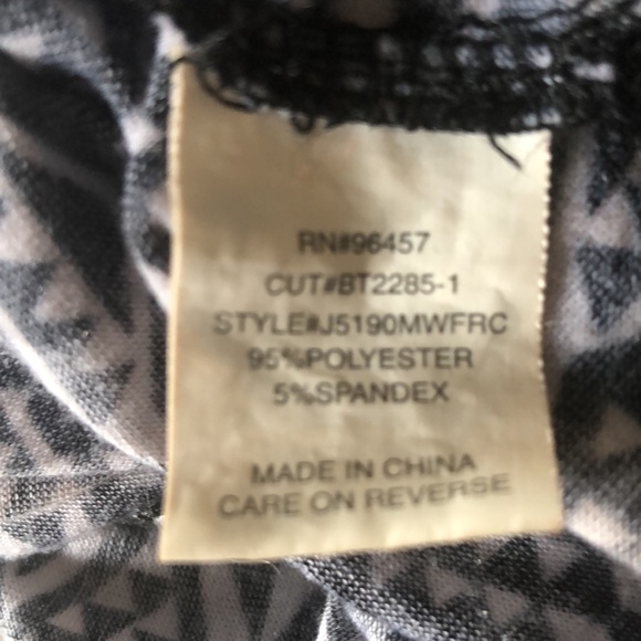 SOLD Eyeshadow covering size S but more like Medium - Picture 9 of 9